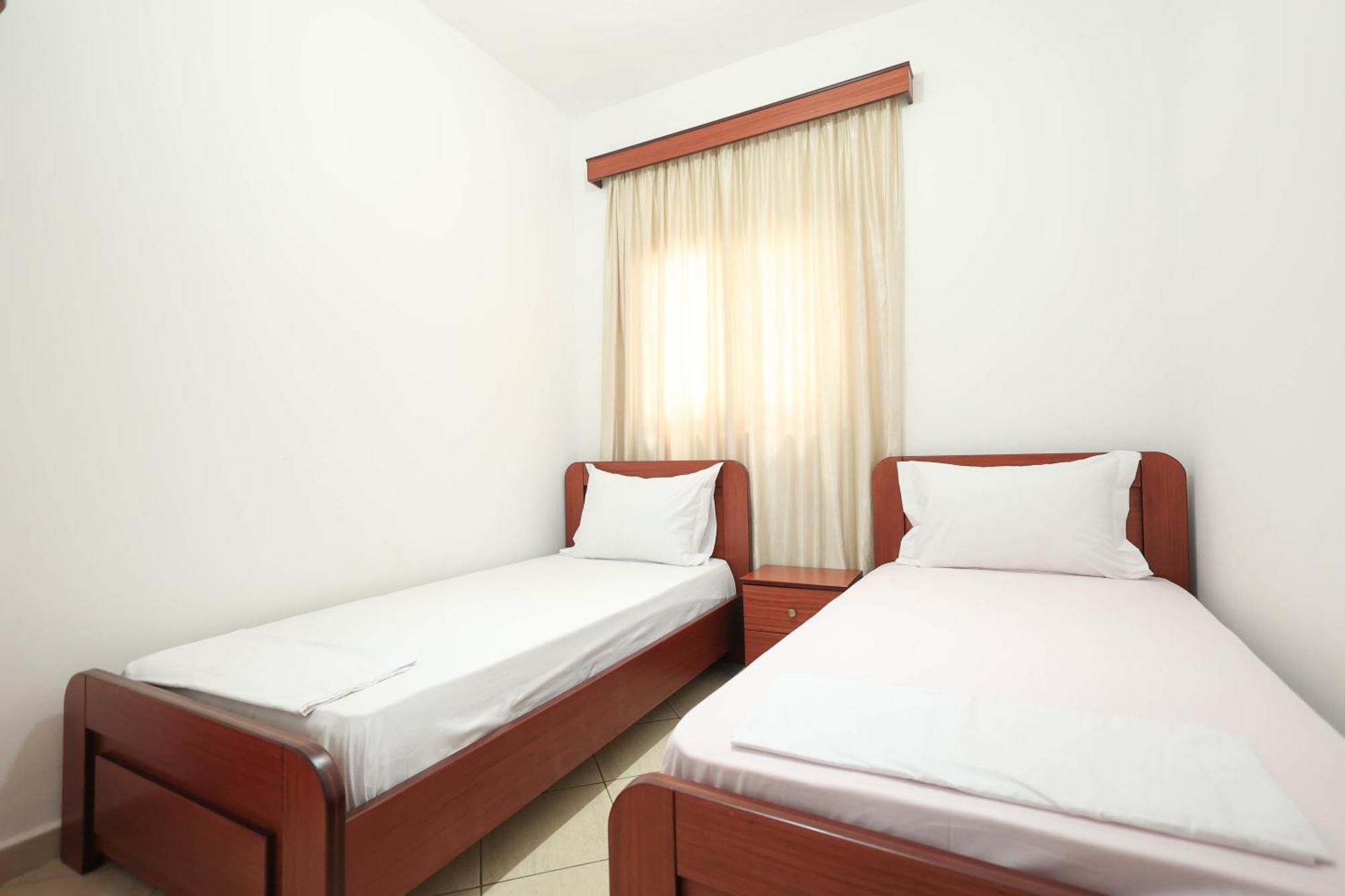 Kejsi Apartaments Sarande Bagian luar foto