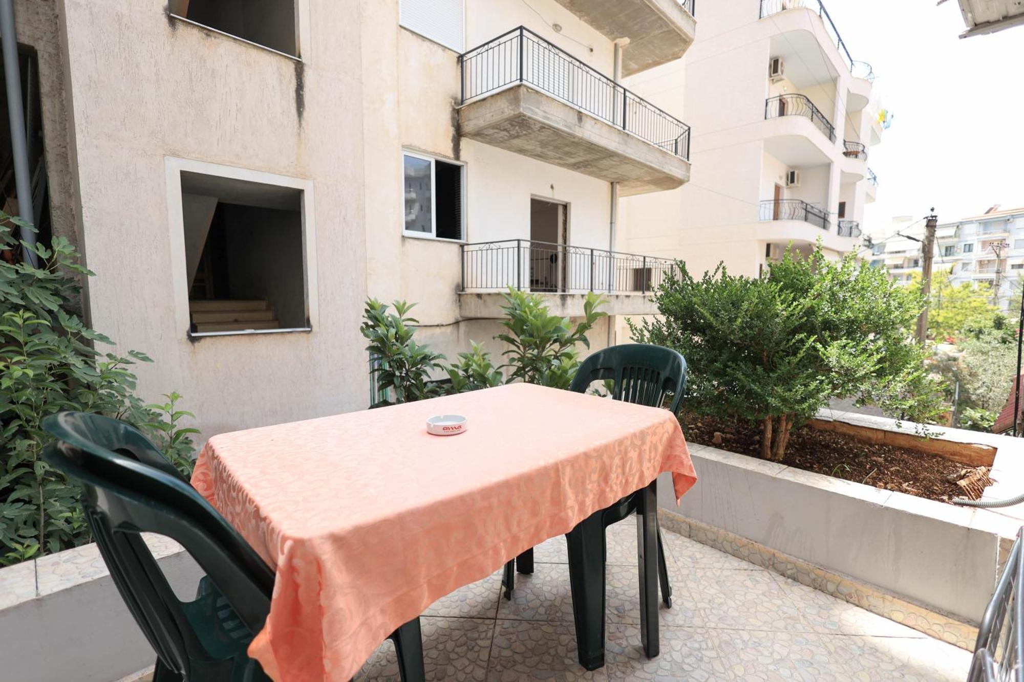 Kejsi Apartaments Sarande Bagian luar foto