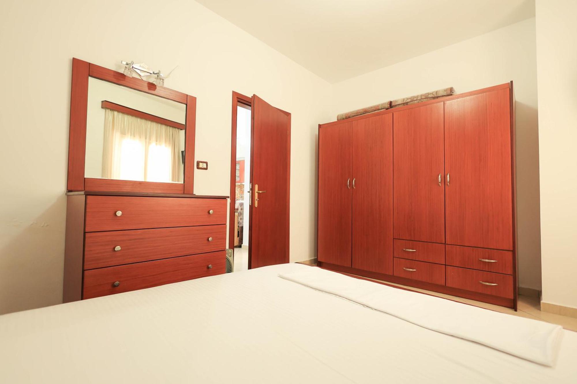 Kejsi Apartaments Sarande Bagian luar foto