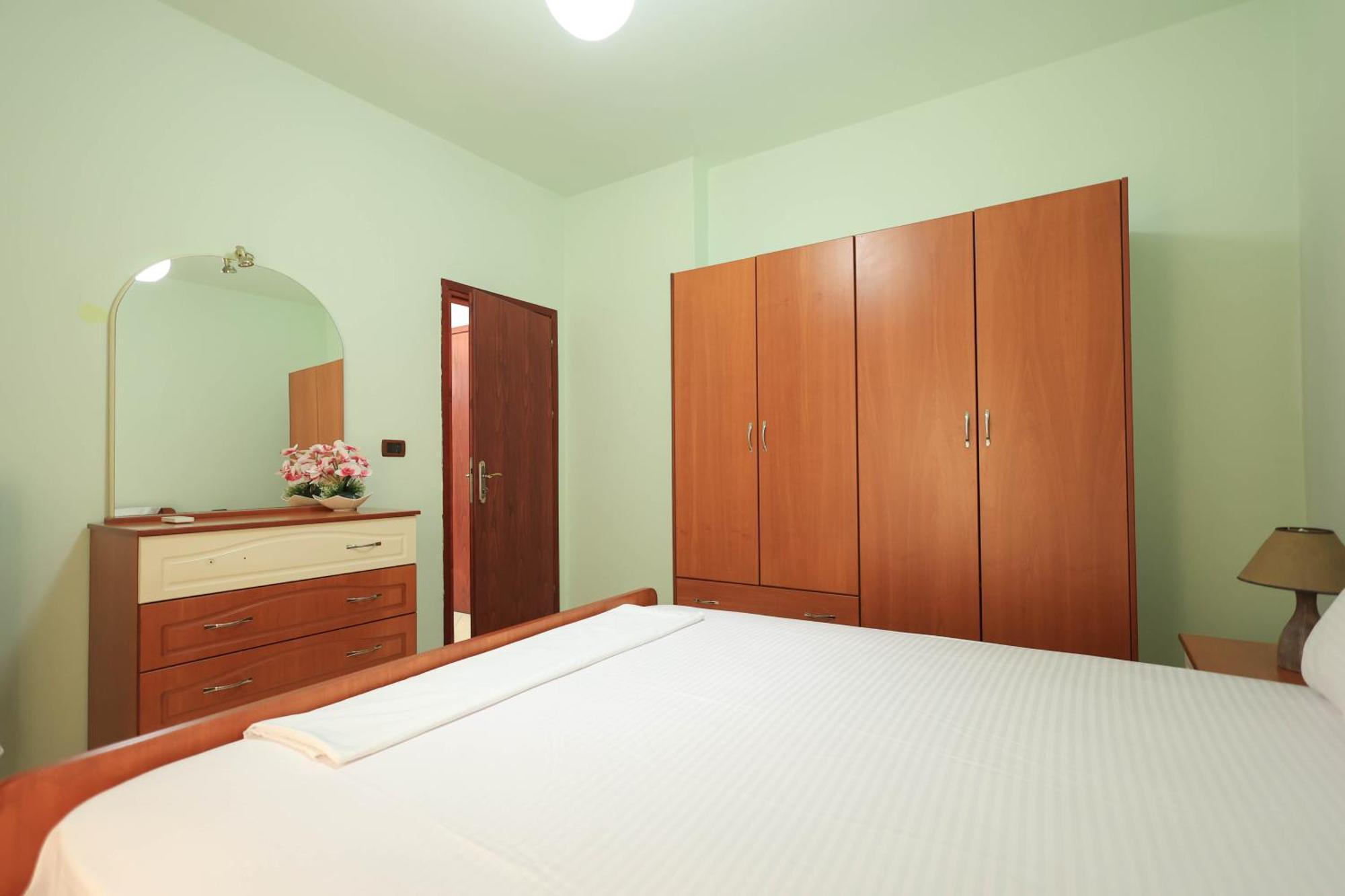 Kejsi Apartaments Sarande Bagian luar foto